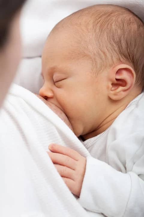 laktační poradenství bolest při kojení nepřisávající se miminko kojení laktační poradkyně Praha Darja Balatková